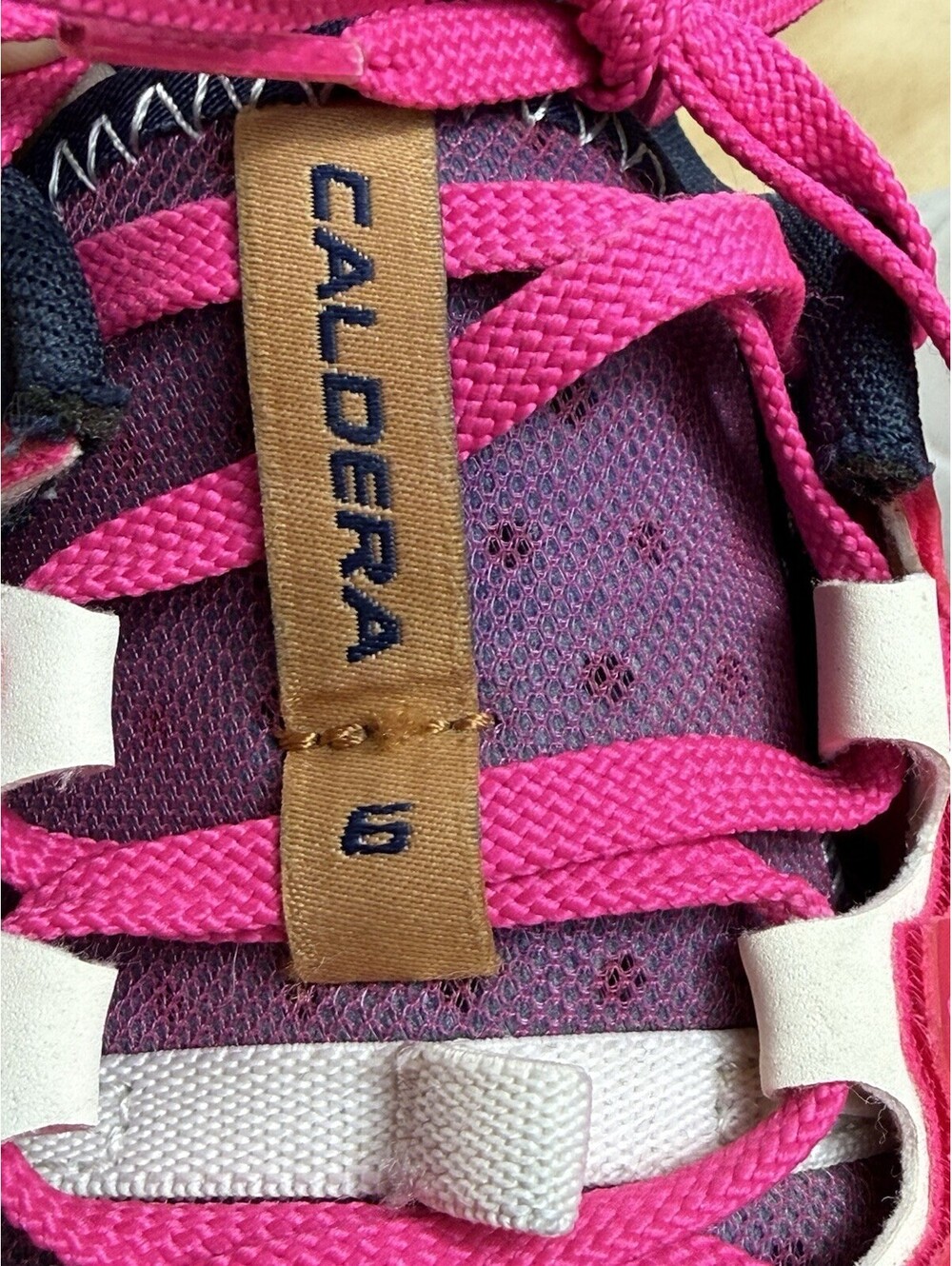 Brooks Caldera 6 -Women’s Pink/Navy Low Top LaceUp -Mesh Trail Running sneakers - Picture 10 of 10